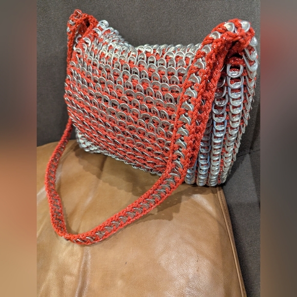 Rare vintage aluminum pop can tab crocheted purse large size capacity Silver/Red - Picture 15 of 17